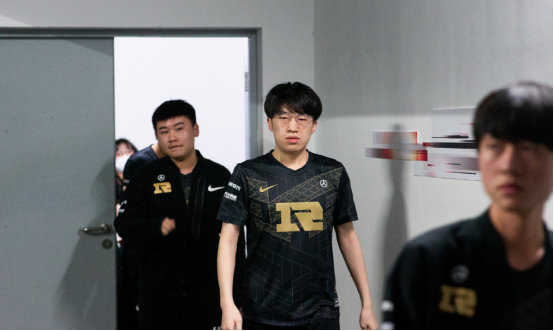 神总能激励 神总能激励